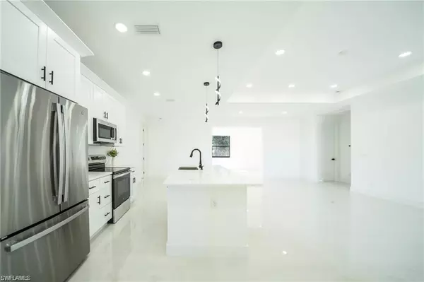 Lehigh Acres, FL 33971,3003 52nd ST W