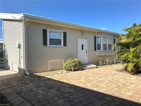 Estero, FL 33928,4501 Mayflower WAY E