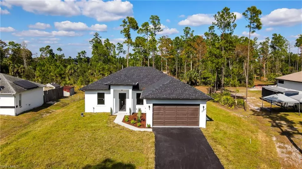 2573 37TH AVE NE, Naples, FL 34120