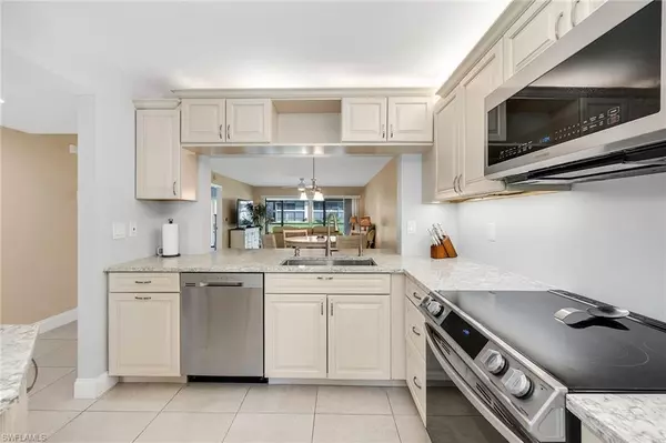 Naples, FL 34113,236 Pebble Beach CIR #A102