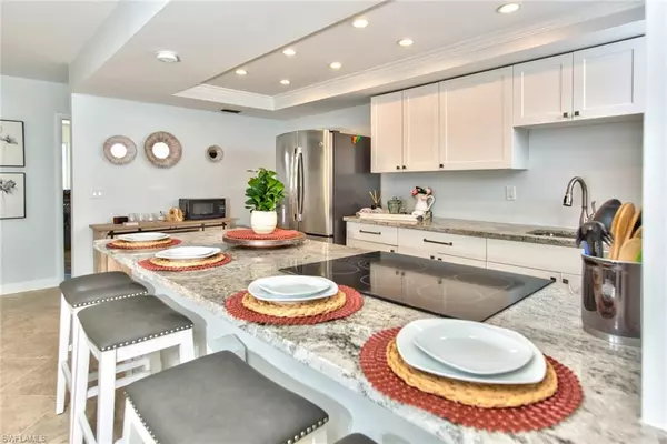 Naples, FL 34112,3655 Boca Ciega DR #111