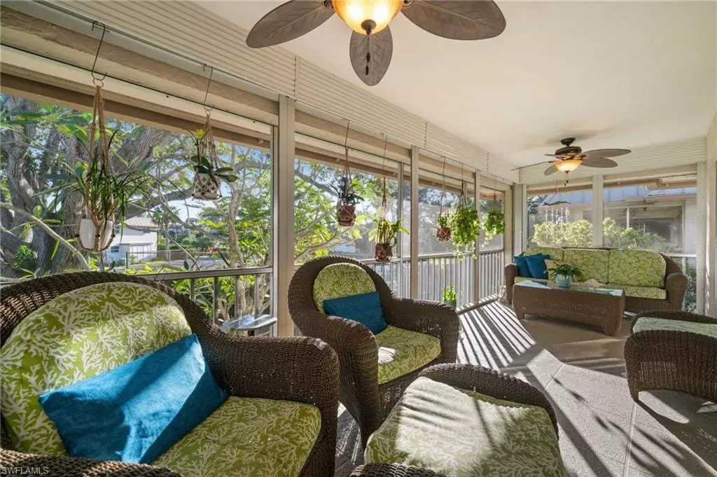 Naples, FL 34102,1549 Sandpiper ST #80