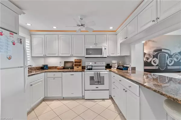 Naples, FL 34103,37 High Point CIR E #307