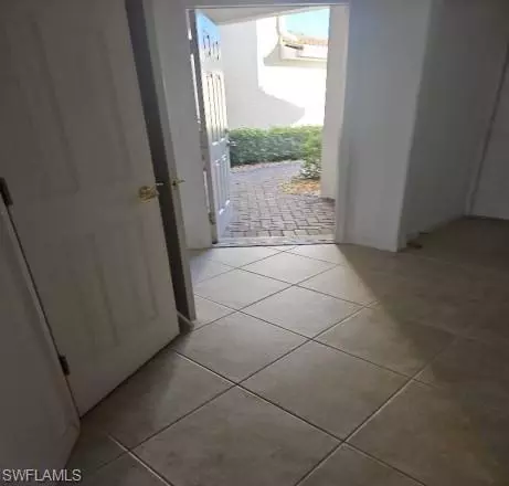 Naples, FL 34105,1410 Tiffany LN #2503