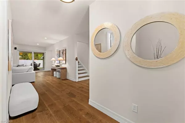 Naples, FL 34103,2499 10th ST N