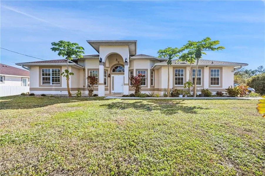 1896 Weldon AVE, Lehigh Acres, FL 33972