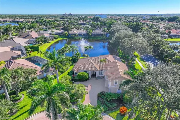 Naples, FL 34109,8752 Muirfield DR