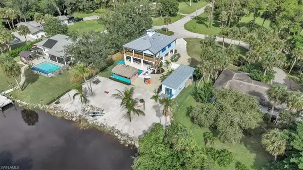 North Fort Myers, FL 33917,9470 Colony DR