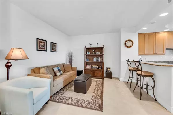 Naples, FL 34110,455 Cove Tower DR #1603