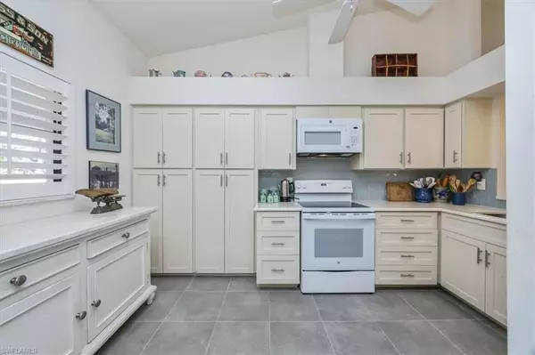 Naples, FL 34110,501 Lake Louise CIR #204