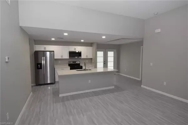 North Port, FL 34288,2121 Firebrand RD