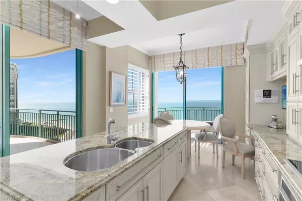 Marco Island, FL 34145,930 Cape Marco DR #1204
