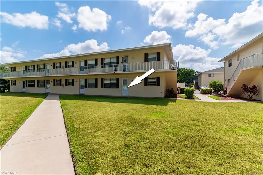 Naples, FL 34105,3325 Airport RD N #T1