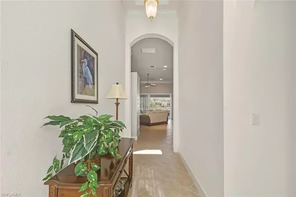 Naples, FL 34104,7837 Founders CIR