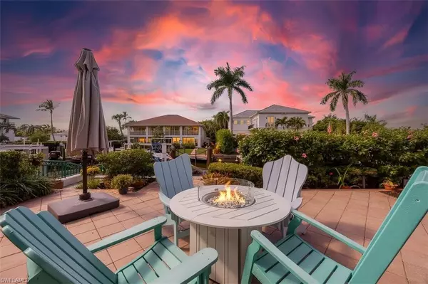 1180 Clam CT, Naples, FL 34102