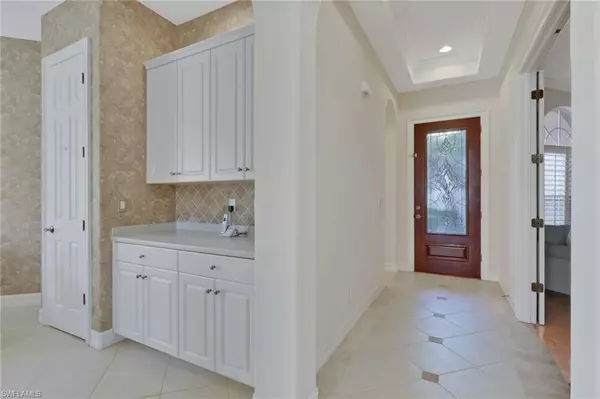 Naples, FL 34119,3134 Santorini CT
