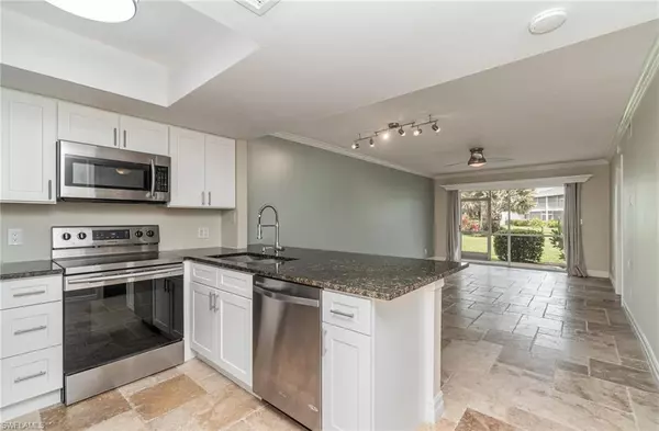 Fort Myers, FL 33919,8200 Summerlin Village CIR #102