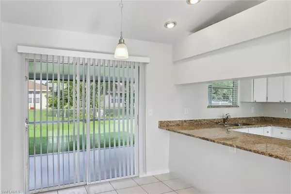 Cape Coral, FL 33991,814 SW 10th PL