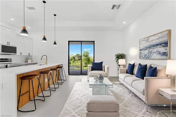 1607 NW 17th ST, Cape Coral, FL 33993