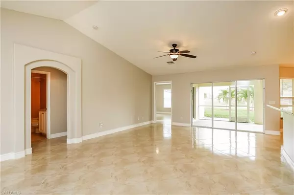 Cape Coral, FL 33909,229 NE 7th PL