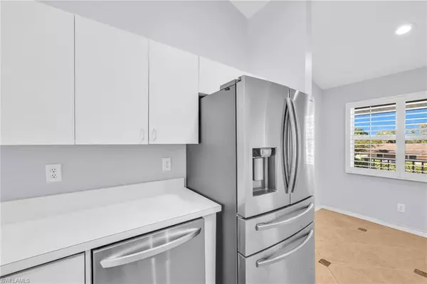 Naples, FL 34110,186 Pebble Shores DR #203