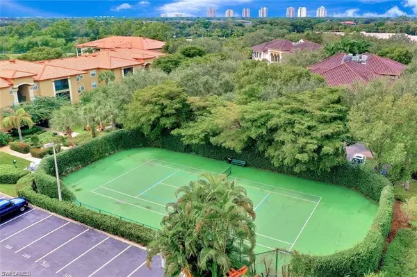 Bonita Springs, FL 34135,8930 Colonnades CT E #627