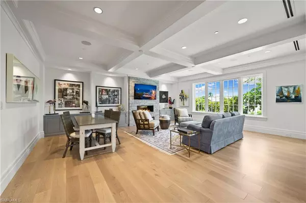 Naples, FL 34102,745 12th AVE S #103