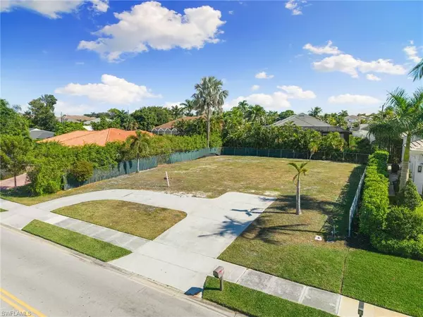 Naples, FL 34103,3670 Crayton RD