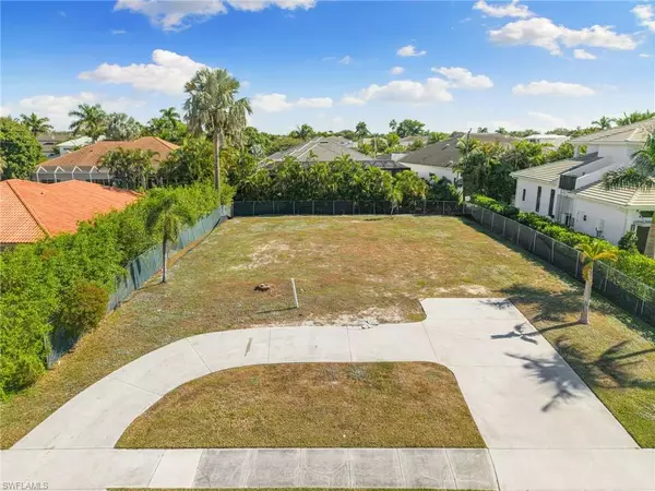 Naples, FL 34103,3670 Crayton RD