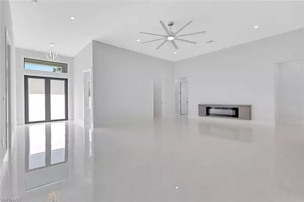 Naples, FL 34120,3813 16th AVE NE