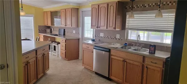 Bonita Springs, FL 34134,4700 Tahiti DR