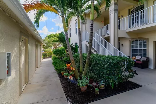 Naples, FL 34114,350 Newport DR #1907
