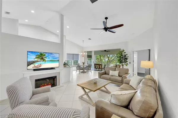 Naples, FL 34110,5600 Northboro DR #201