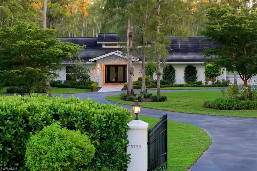 5750 Napa Woods WAY, Naples, FL 34116