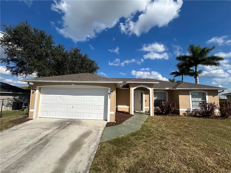 813 SW 10th PL, Cape Coral, FL 33991