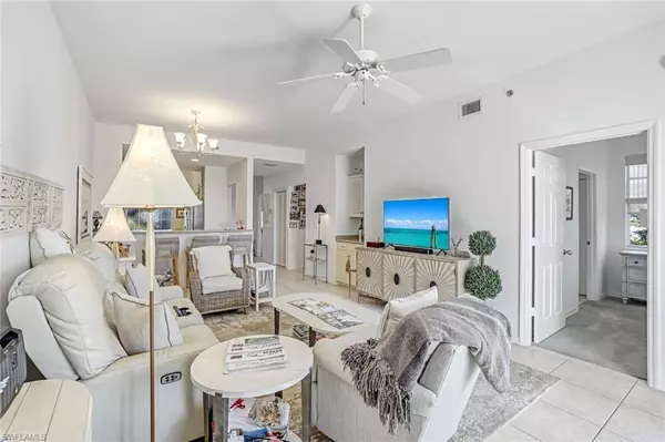 Marco Island, FL 34145,886 Park AVE #301