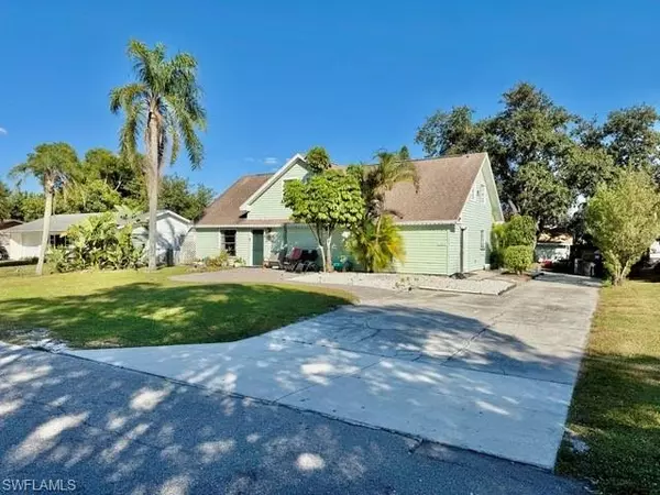 Bonita Springs, FL 34135,27673 Los Amigos LN