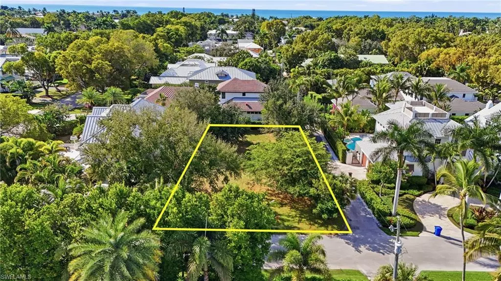 Naples, FL 34102,245 5th ST N