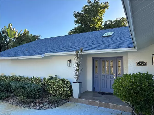 Naples, FL 34112,2252 Royal LN