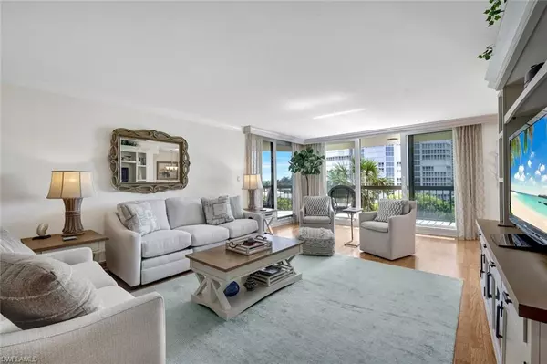 Naples, FL 34103,4551 Gulf Shore BLVD N #505