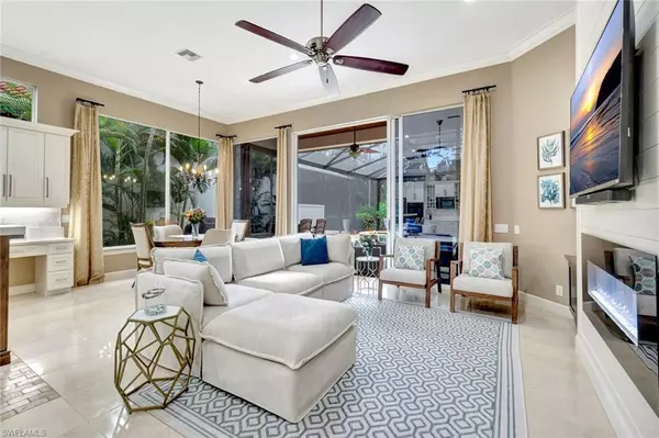 Naples, FL 34108,1282 Via Portofino