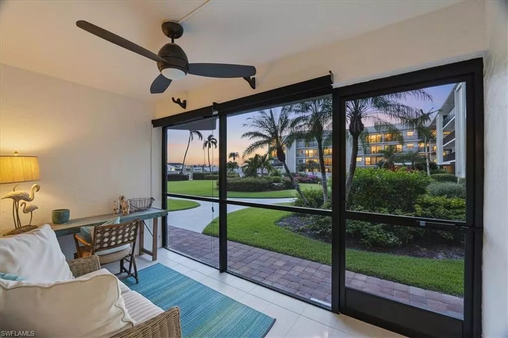 Naples, FL 34103,3200 Gulf Shore BLVD N #105