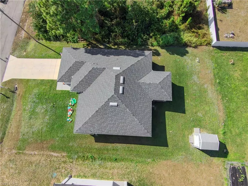 Lehigh Acres, FL 33976,2512 20TH ST SW