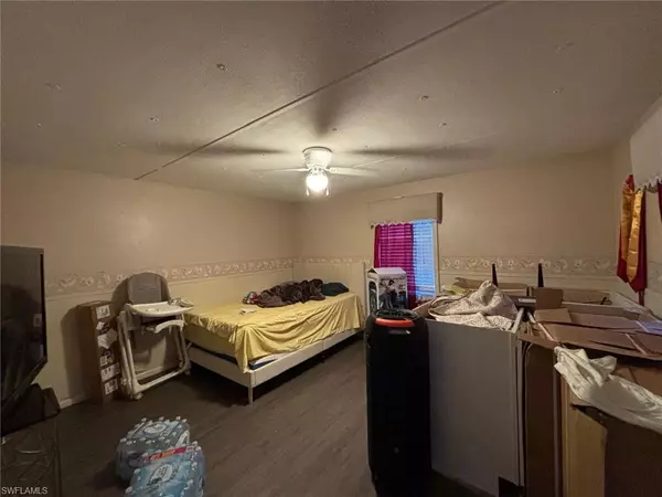 North Fort Myers, FL 33917,8106 Penny DR