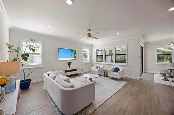 Naples, FL 34114,6825 Greenbriar CT