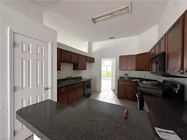 Cape Coral, FL 33909,331 NE 23rd ST