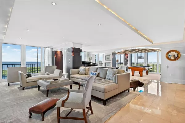 Naples, FL 34108,5601 Turtle Bay DR #2104