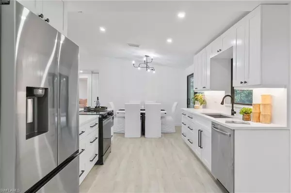 Naples, FL 34112,2481 Kings Lake BLVD