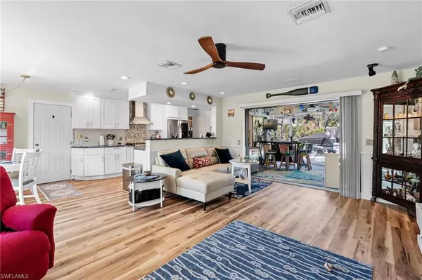 North Fort Myers, FL 33917,95 Cardinal DR