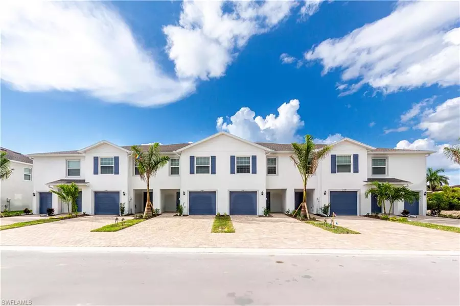 15319 Wildflower CIR, Naples, FL 34119